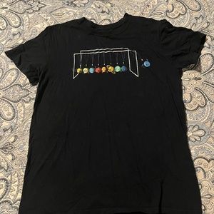 Black Planets Newton's Cradle T-Shirt size Small